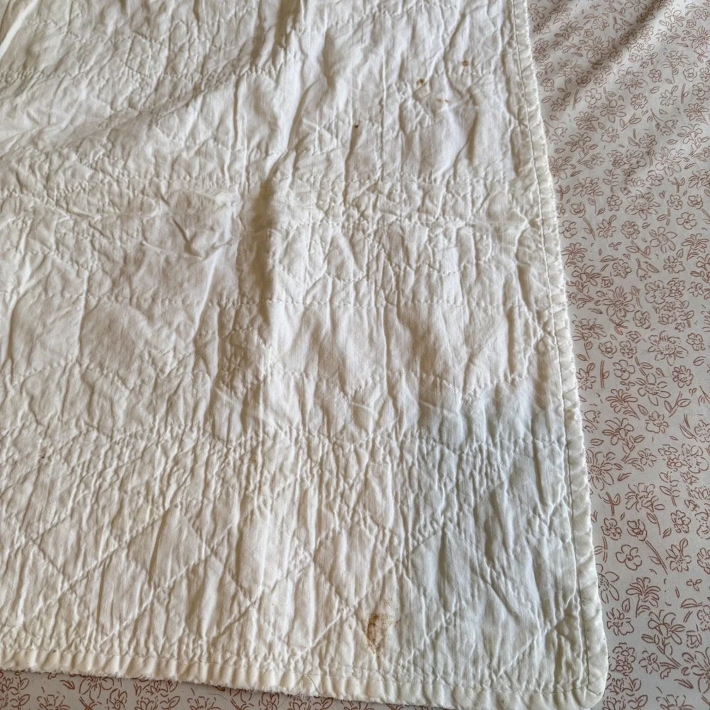 Vintage Hand Embroidered Baby Quilt White Cotton Kittens Birds Floral 54x36